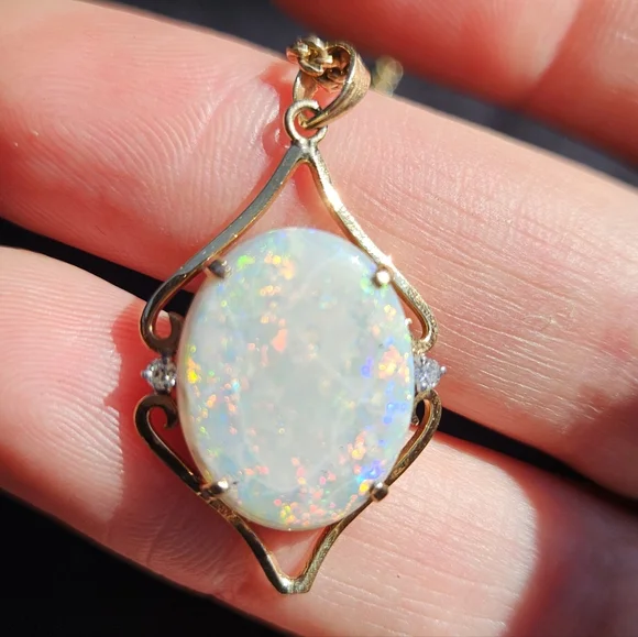 14k Opal And Diamond Chip Pendant - Picture 8 of 9